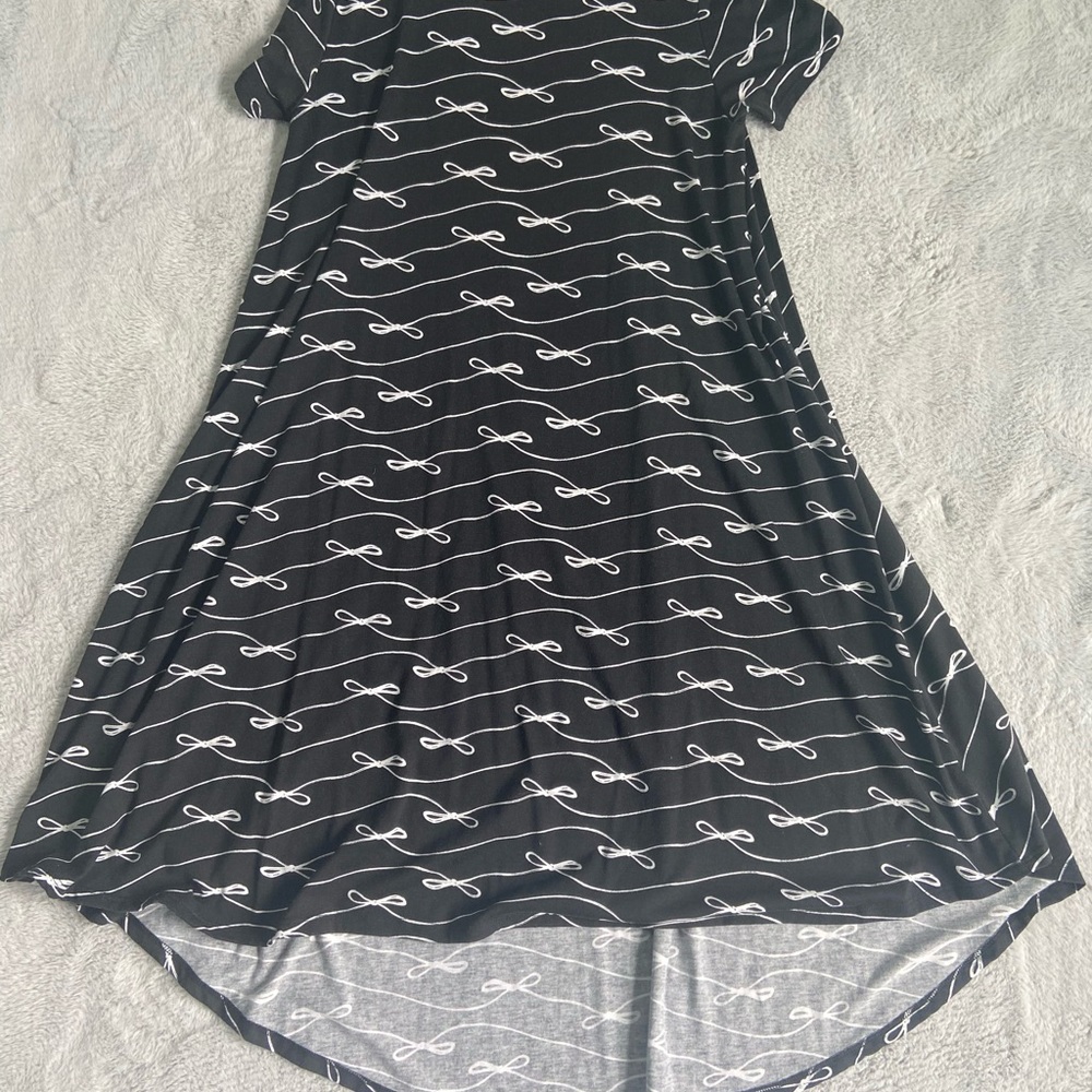 Black bows lularoe Carly